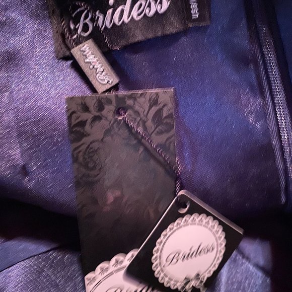 Key-hole Halter Beading Long Mermaid Dress with a Tulle overlay - Picture 3 of 4